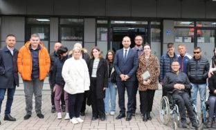 1B815781-F1B5-41BD-9070-9CB5BF213834