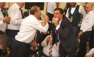 BFD22E60-3C6D-4D7B-8949-A8E236CA2DD7