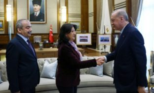 Pas 13 viteve, Erdogan takohet me deputetët kurdë – duan t’i japin fund konflikt dyzetvjeçar