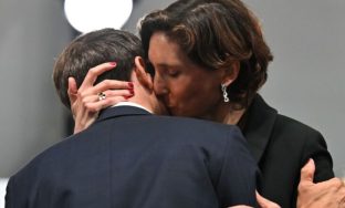 ‘Puthja’ mes Macronit dhe ministres franceze të Sportit bëhet virale në rrjet